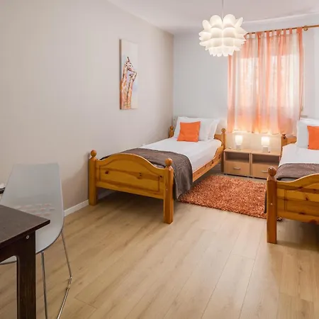 Σπίτι διακοπών 4 Bedroom Stunning In